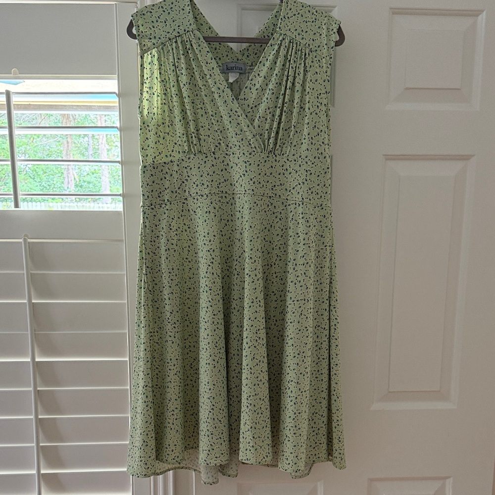 Karina Dresses Light Green Patterned Midi Dress